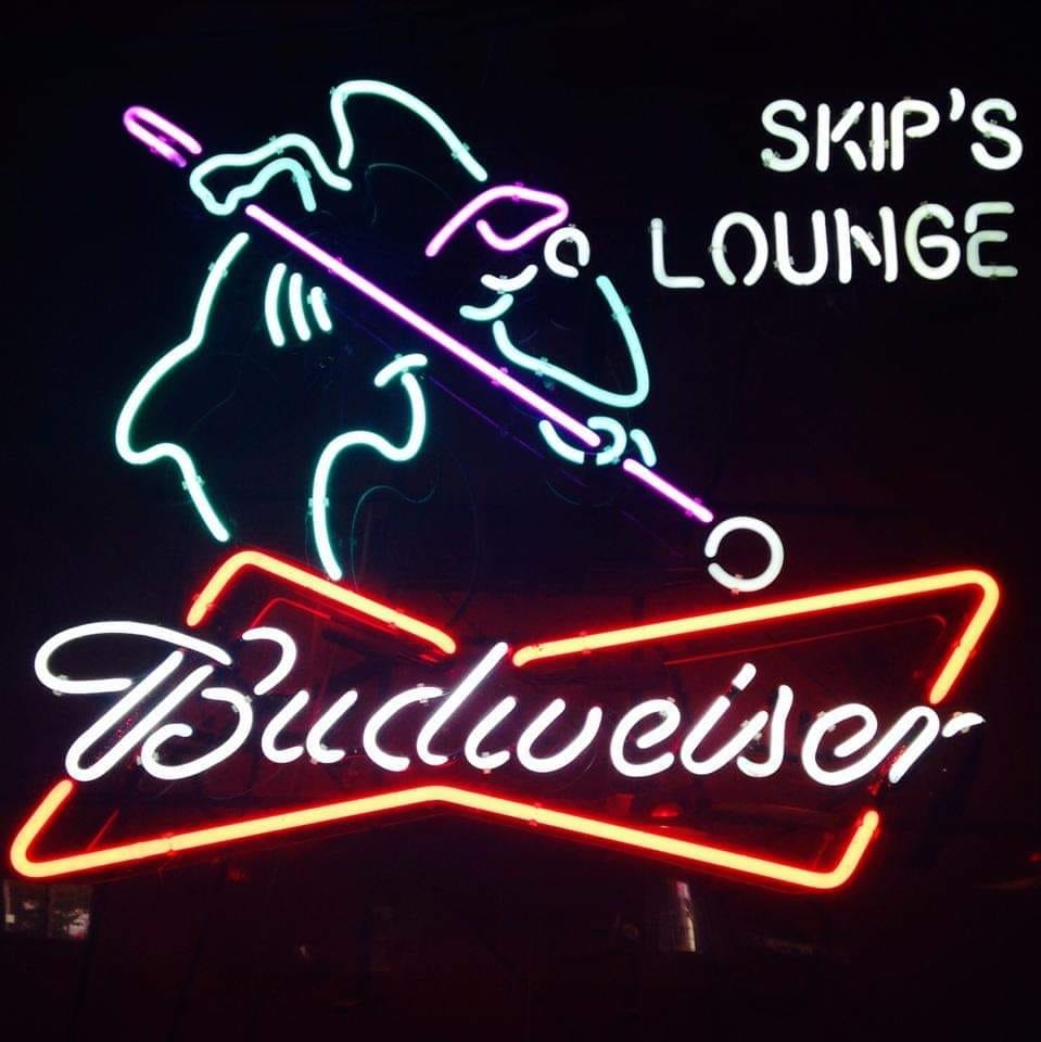 Skip's Lounge